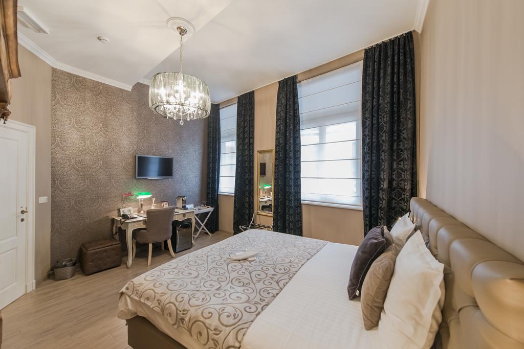 Boutique Hotel Caelus VII โตงเงอเริน ภายนอก รูปภาพ